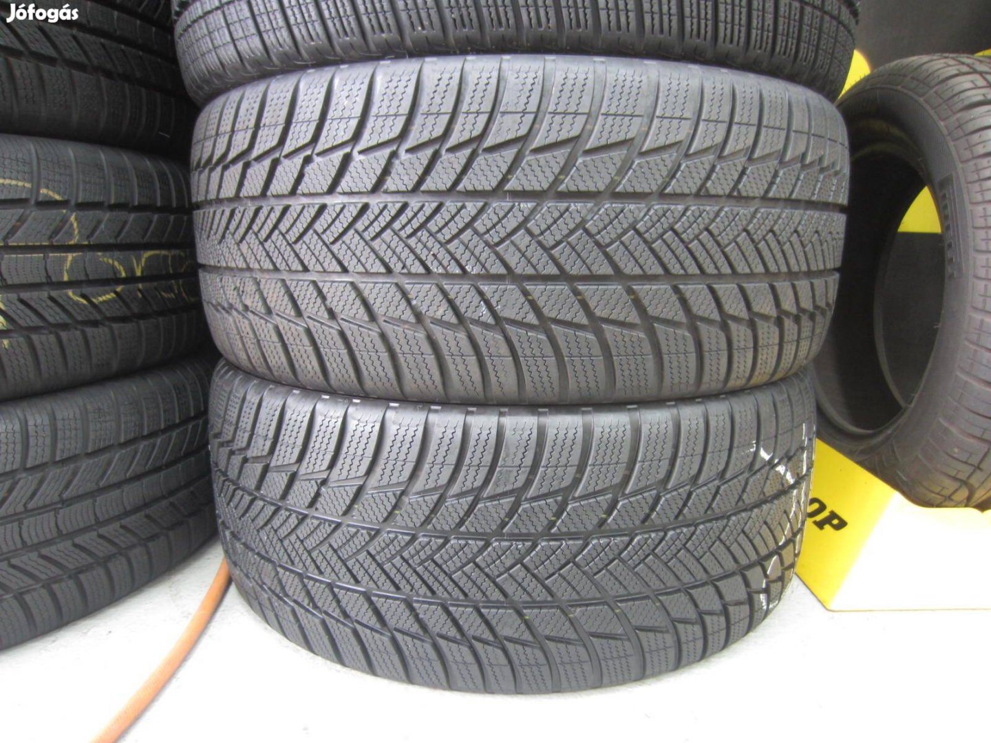 255/40 R20 Bridgestone LM001 101V