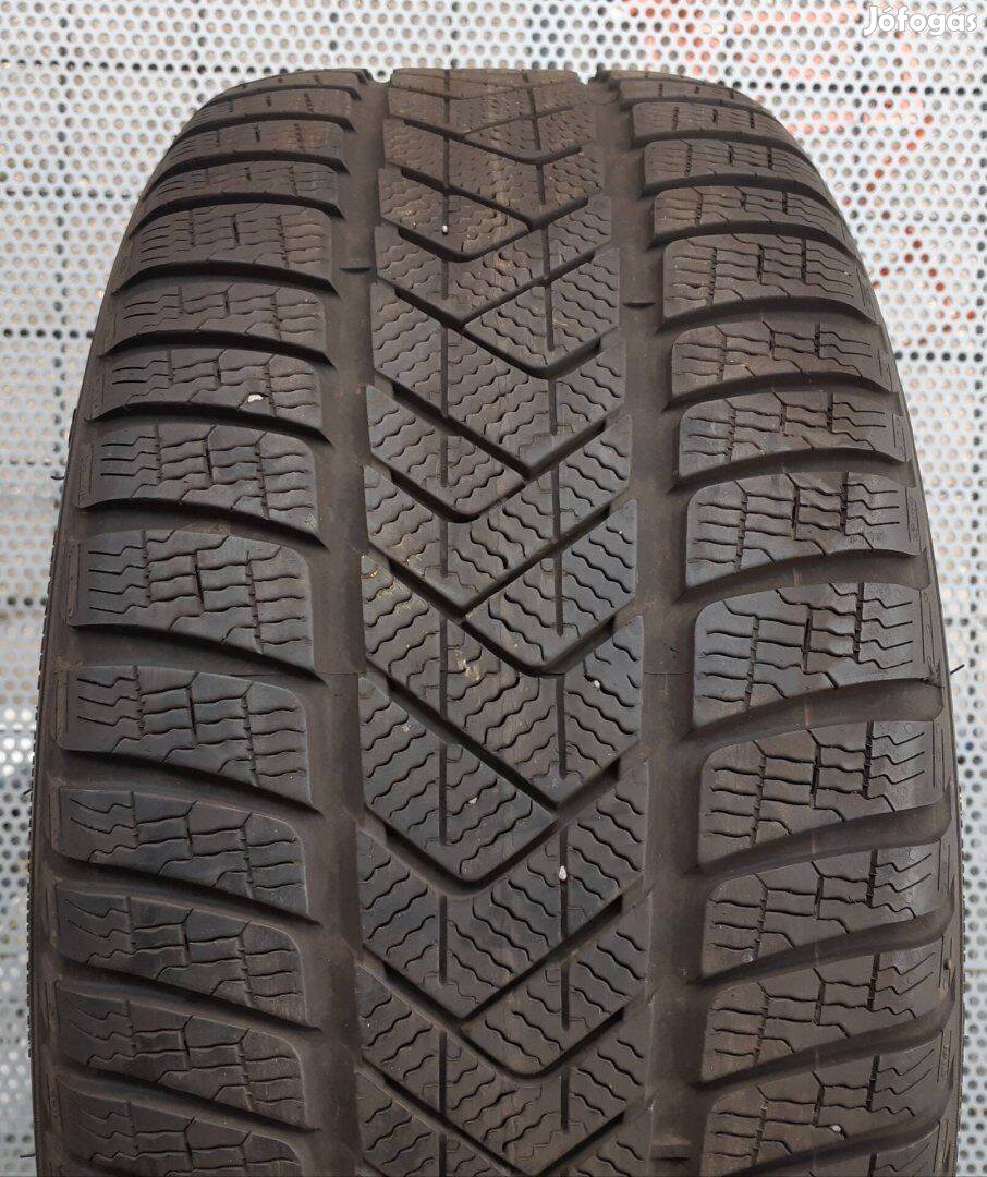 255/40 r18 Pirelli Sottozero 3. 2db