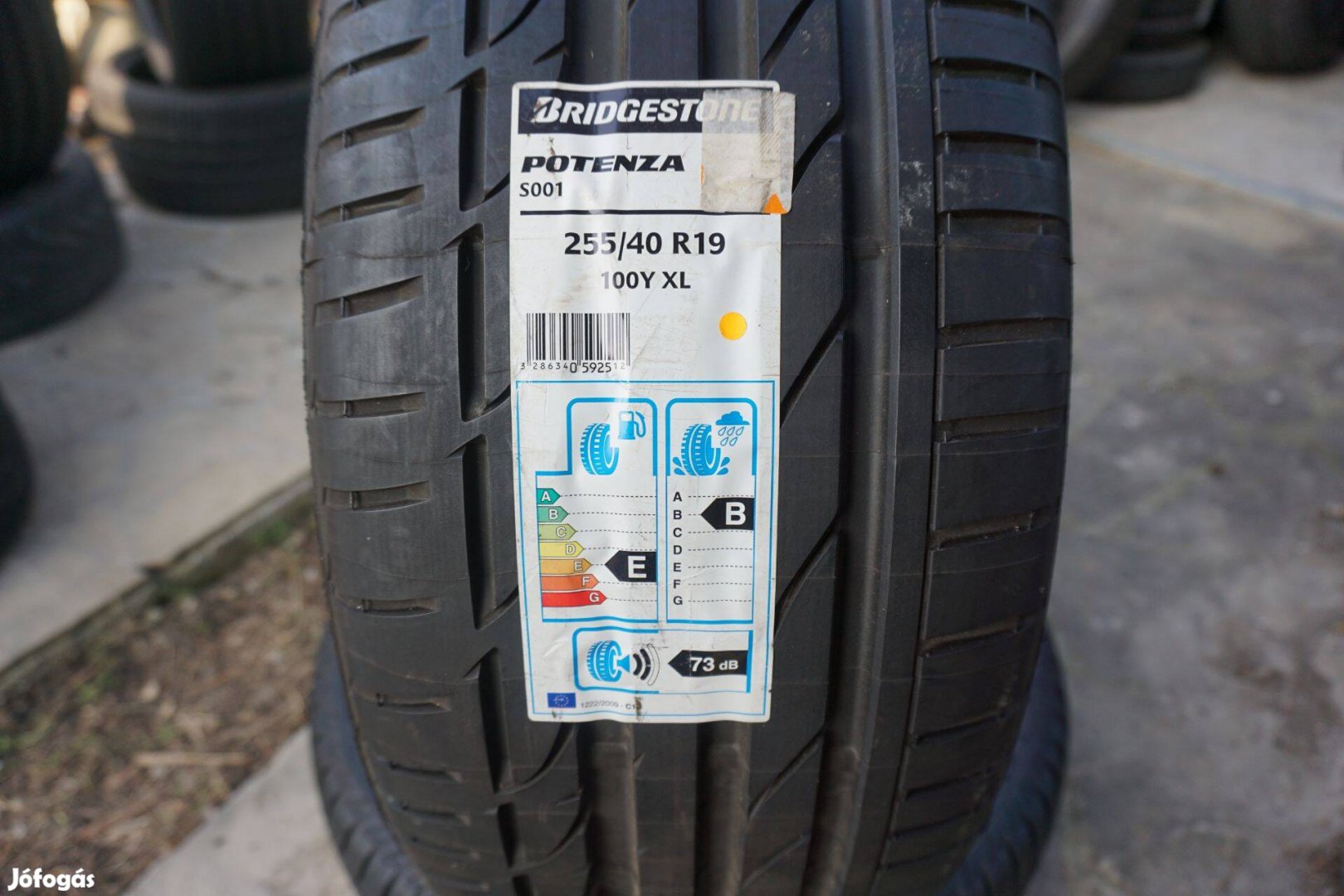 255/40 r19 Bridgestone új nyári gumi 1db 255/40r19