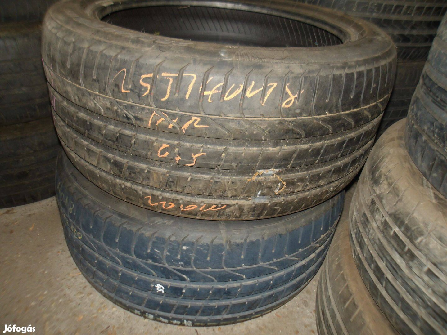 255/40r18 Pirelli nyári gumik ajándék szereléssel