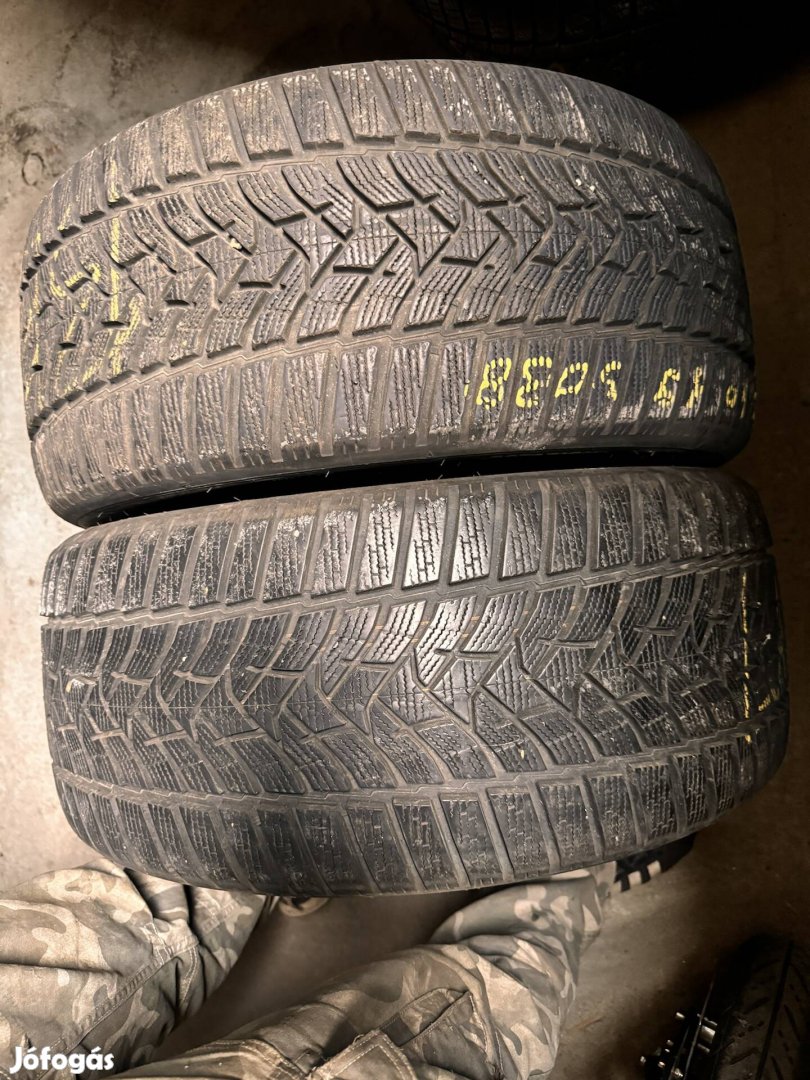 255/40r19 Dunlop