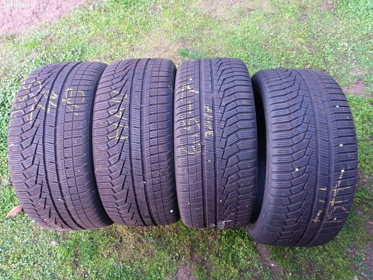 255/40r19 Hankook téligumi 4db szép