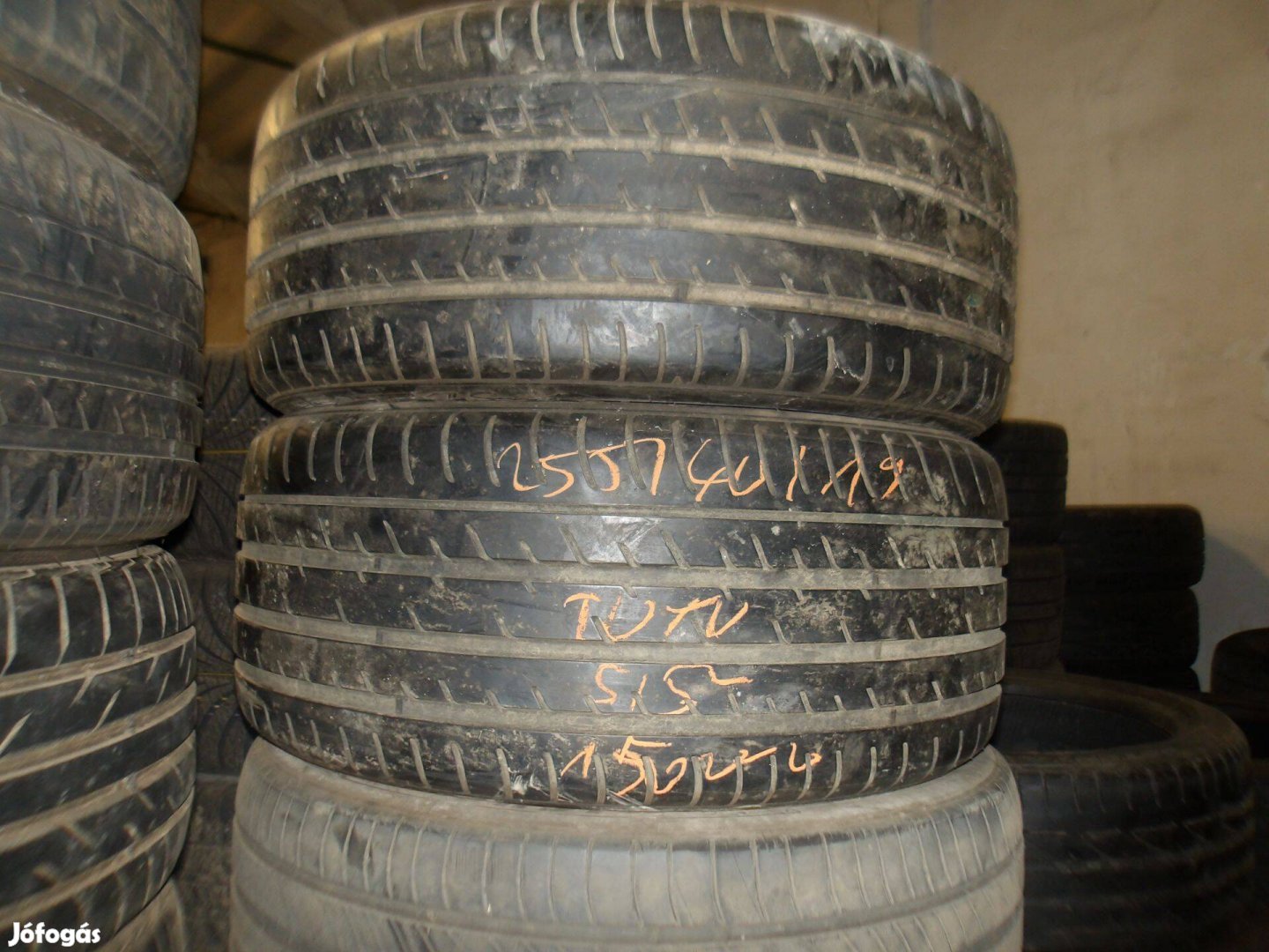 255/40r19 Toyo nyári gumi ajándék szereléssel