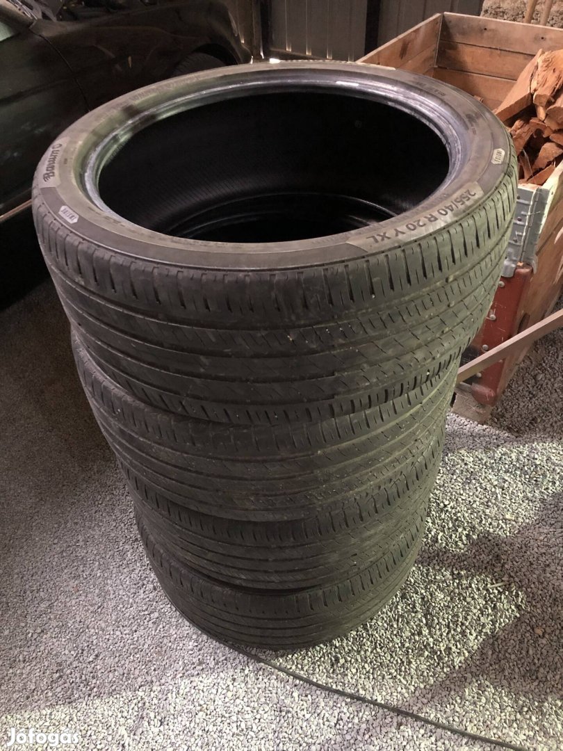 255/40r20 garnitúra Barum 