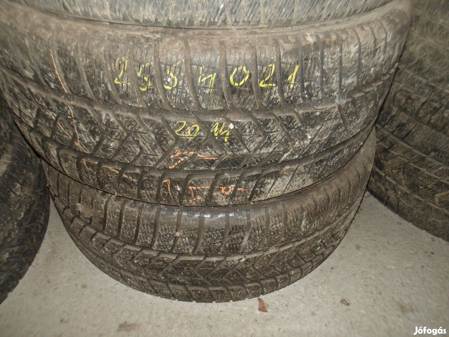 255/40r21 Pirelli téli gumi ajándék szereléssel