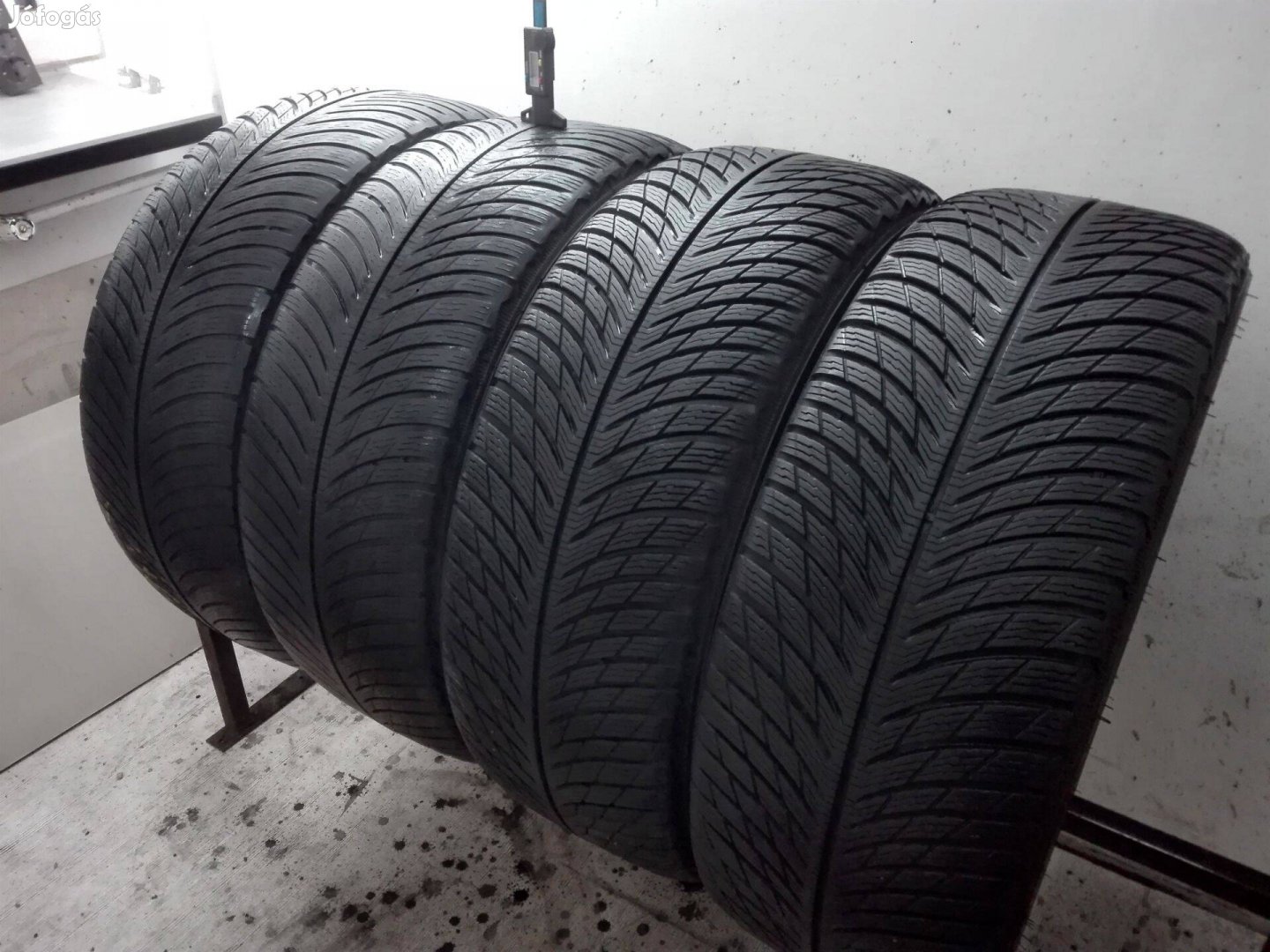 255/45R18 Michelin téli gumi garnitúra 255/45 r18