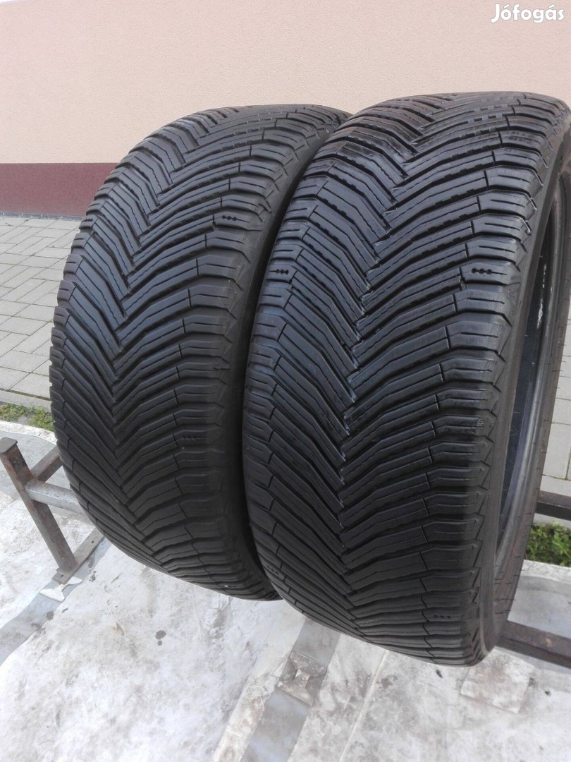 255/45R19 Michelin négyévszakos gumi 2db 255/45 r19
