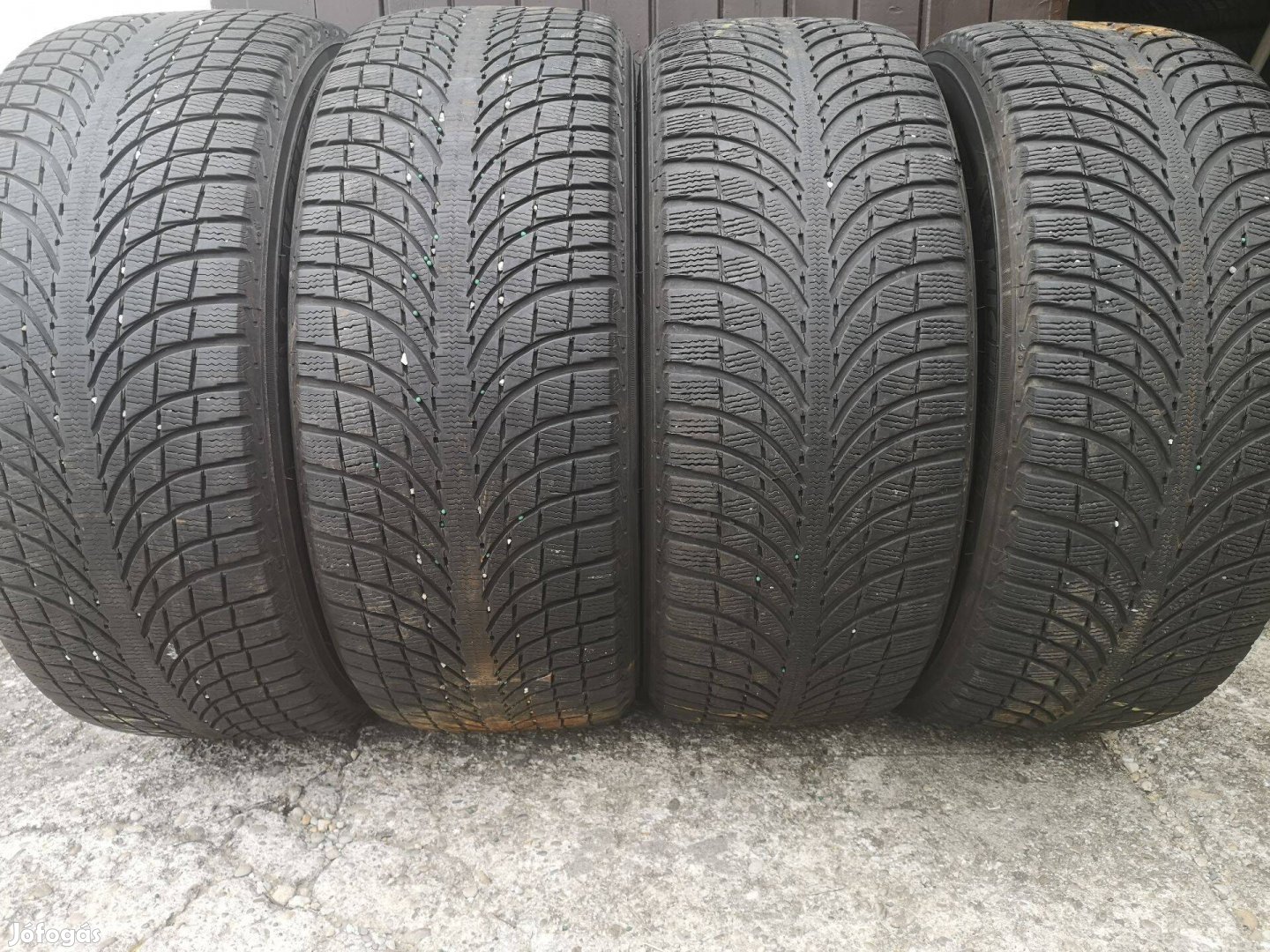 255/45R20 275/45R20 Michelin téligumik Kétszéles R20