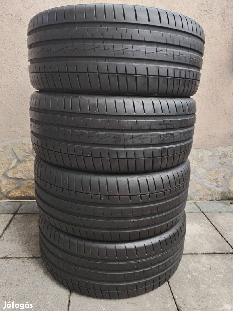 255 45 19 vredestein 255/45 R 19 nyári gumi garnitura