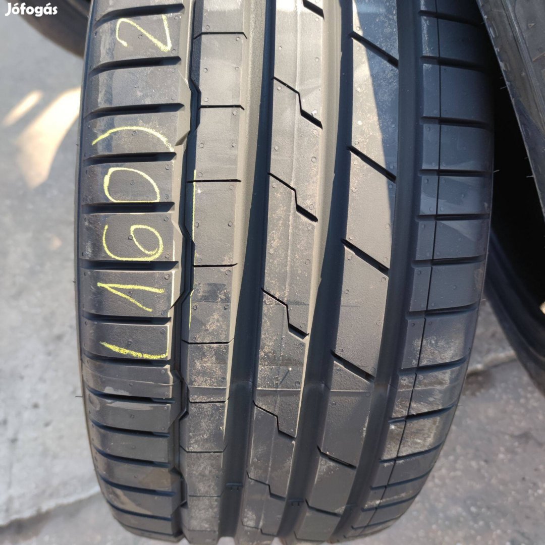 255/45 R18 Új!! Hankook nyári gumi 160000ft a 4db/160/