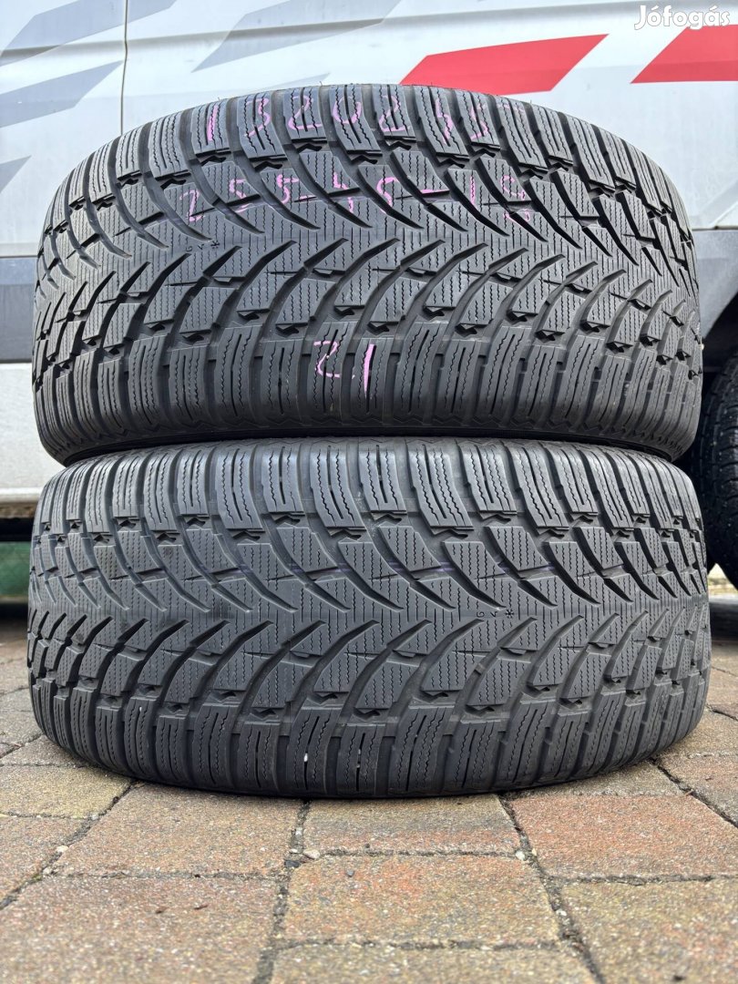 255/45 r19  255/45r19 Nokian téli gumi 