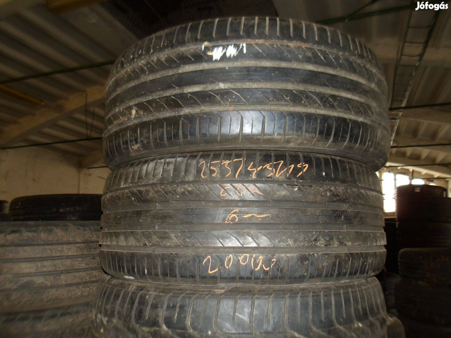 255/45r19 Continental nyári gumi ajándék szereléssel