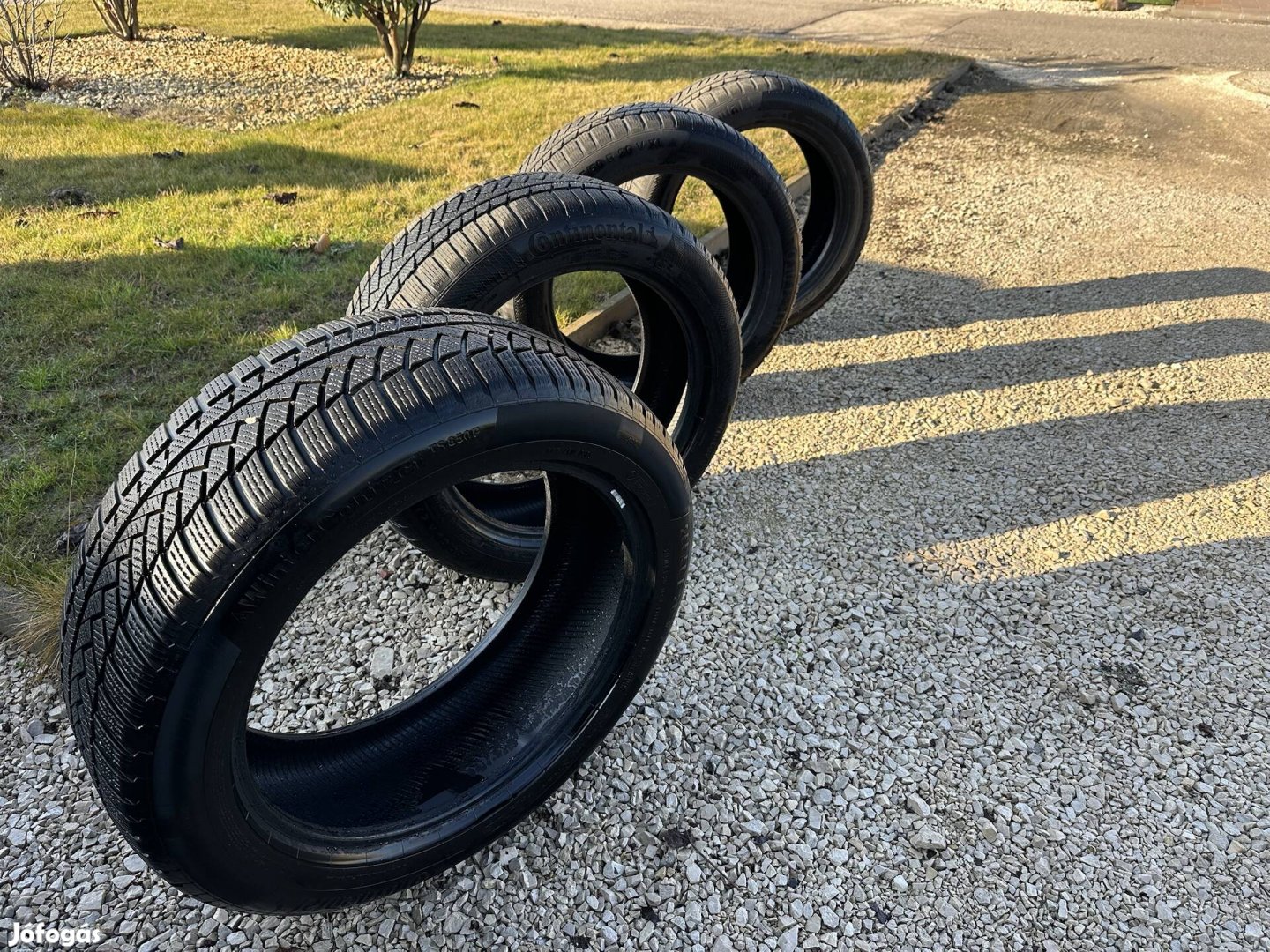 255/50 R20 Continental téli gumi szett