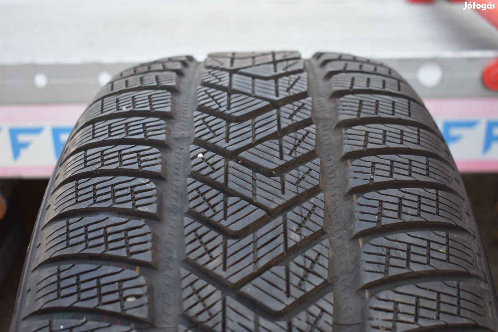 255/50 R20 Pirelli Scorpion Winter téli 7mm