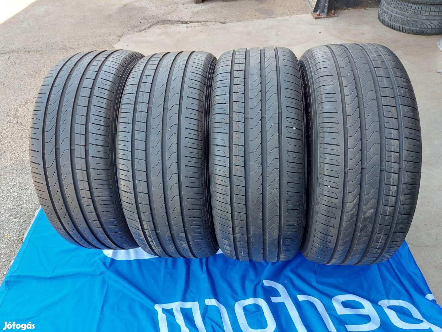 255/55R19 Pirelli nyári gumiabroncs