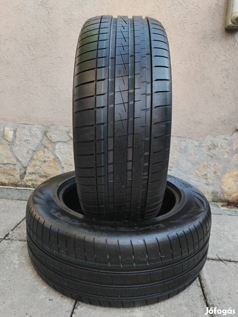255 55 18 vredestein 255/55 R 18 nyári gumi 2 db