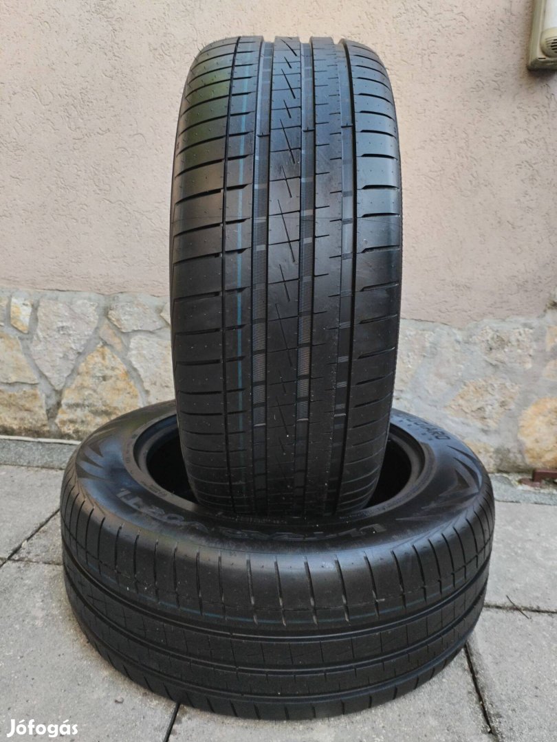 255 55 18 vredestein 255/55 R 18 nyári gumi 2 db