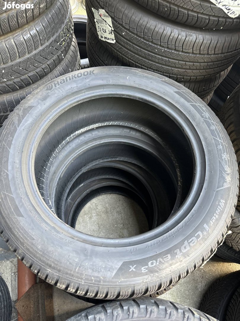 255/55 R19 Hankook Winter Icept evo3 x téligumi