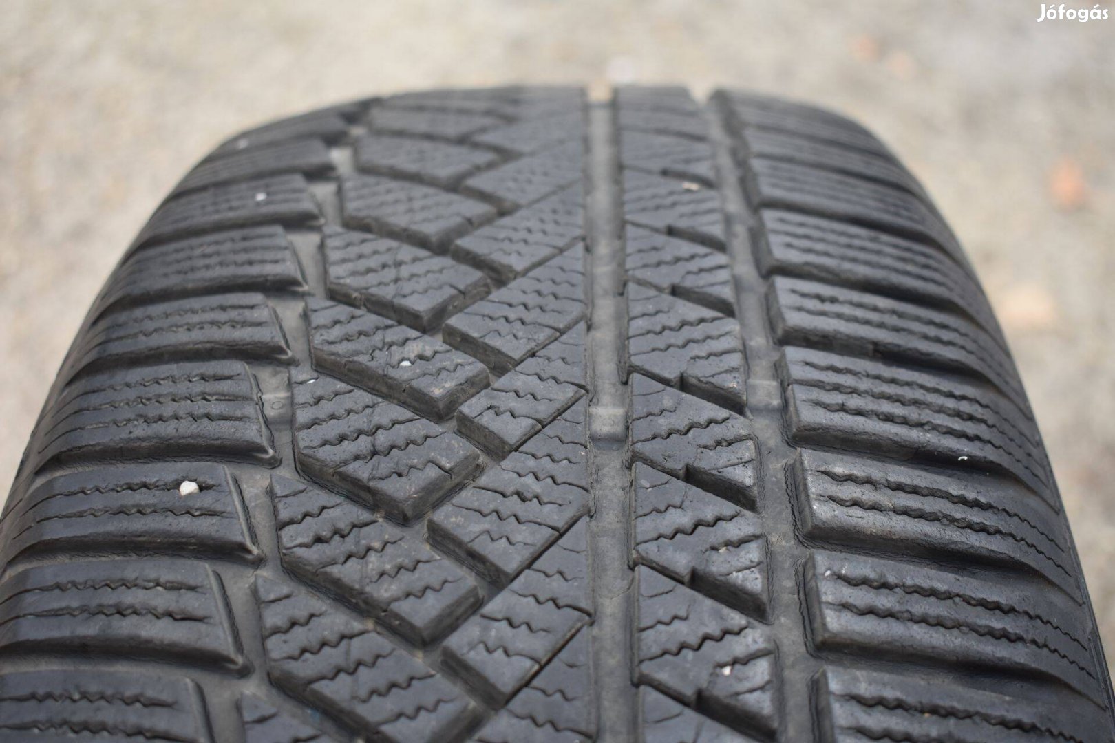 255/55 R20 Continental Wintercontact TS850P téli 5,5mm 4db