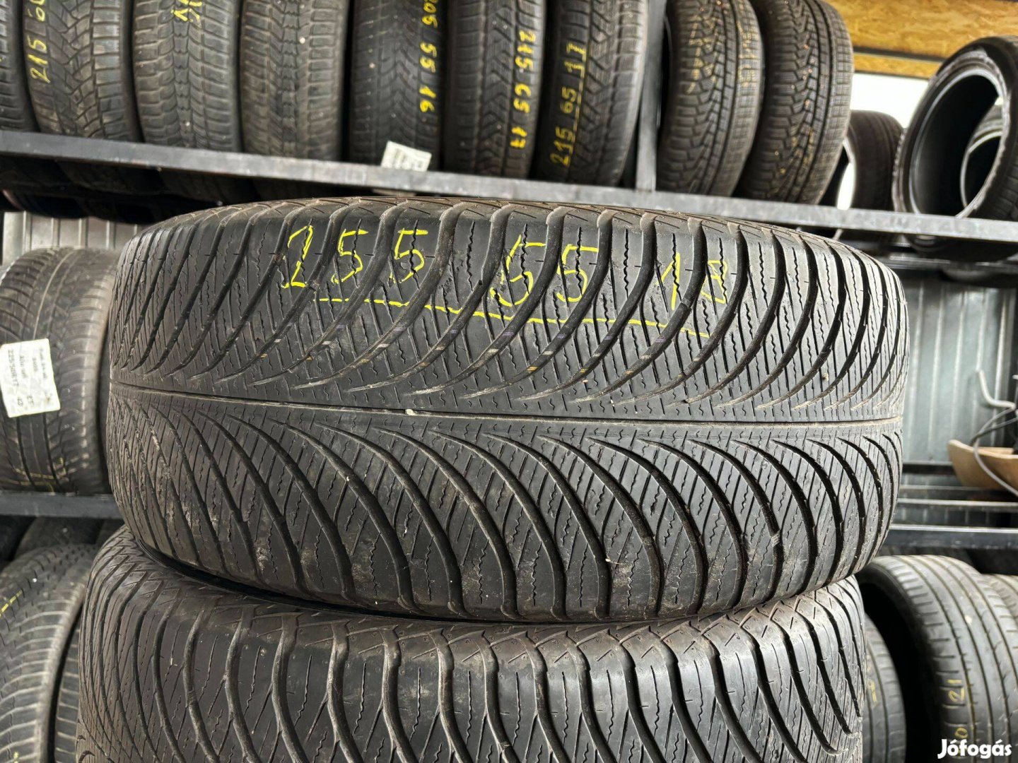 255/55 r18 Goodyear 4 évszakos gumi 2db eladó 255/55r18 négyévszakos