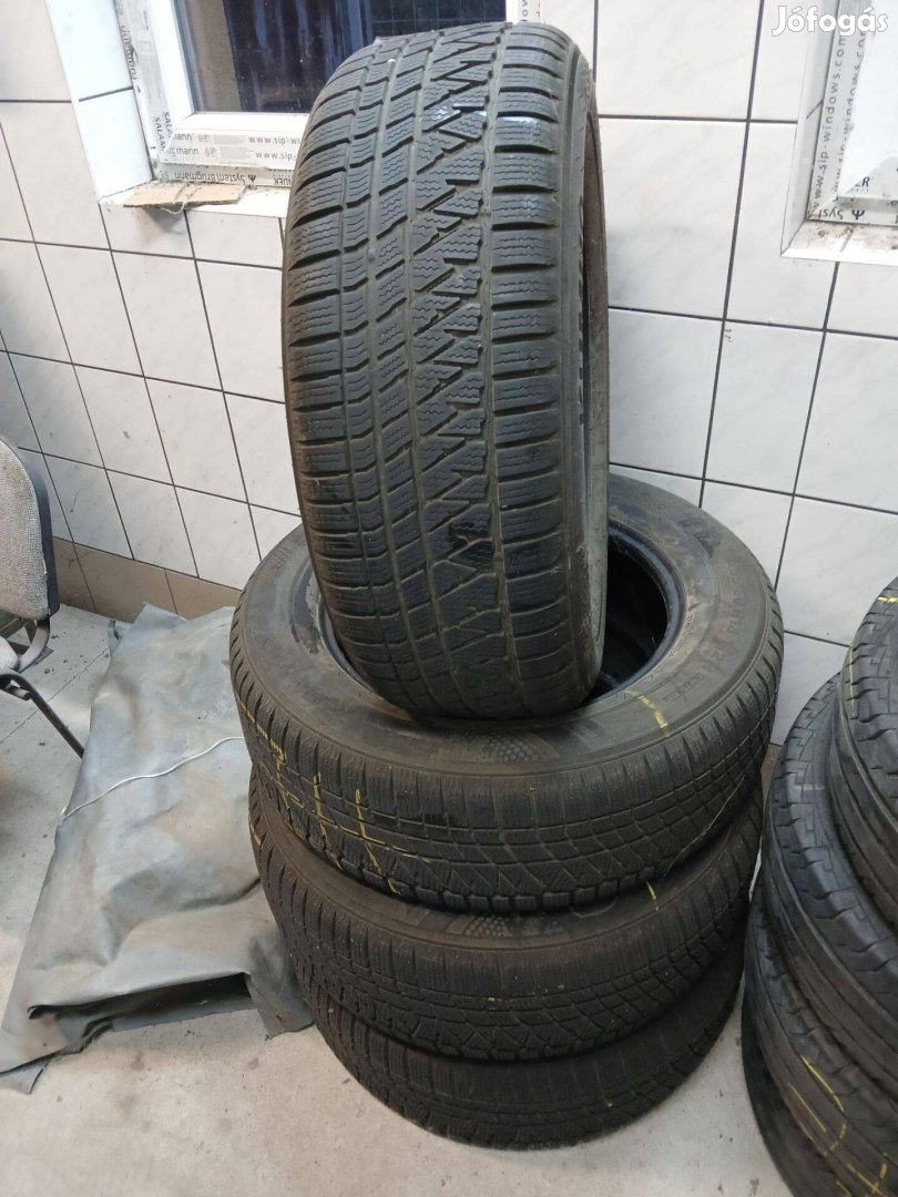 255/60R18 Kumho téli gumi garnitúra