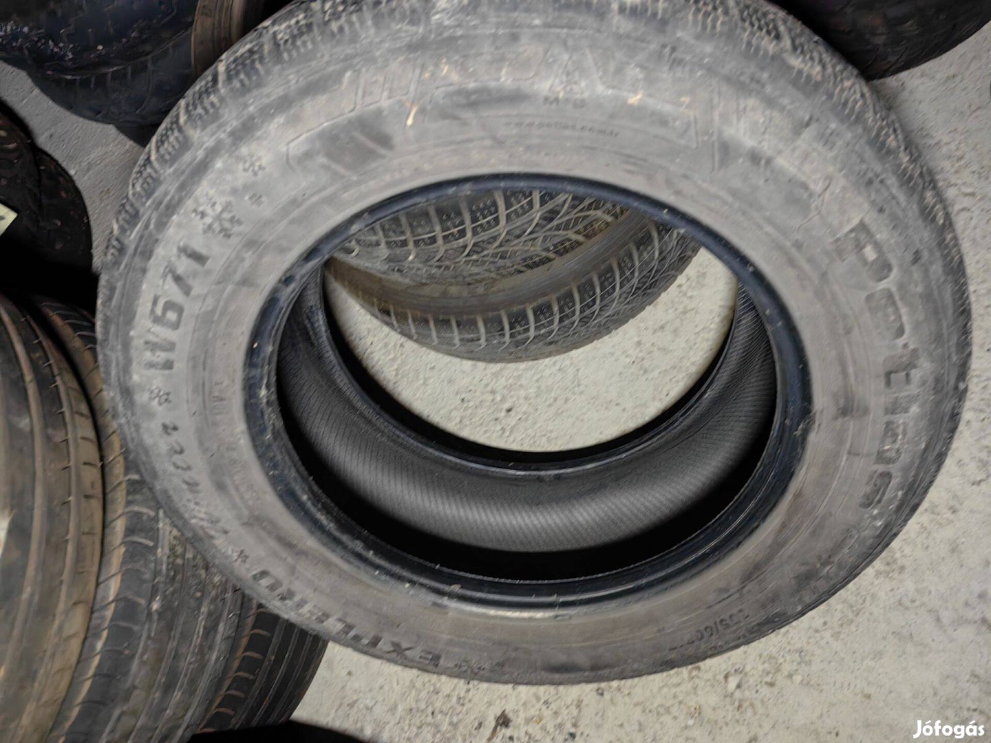 255/60-17 Téli W671