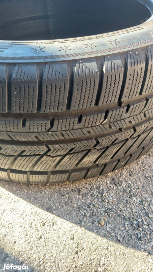 255/ 45 R18 Fortune 2 db téli gumi eladó!