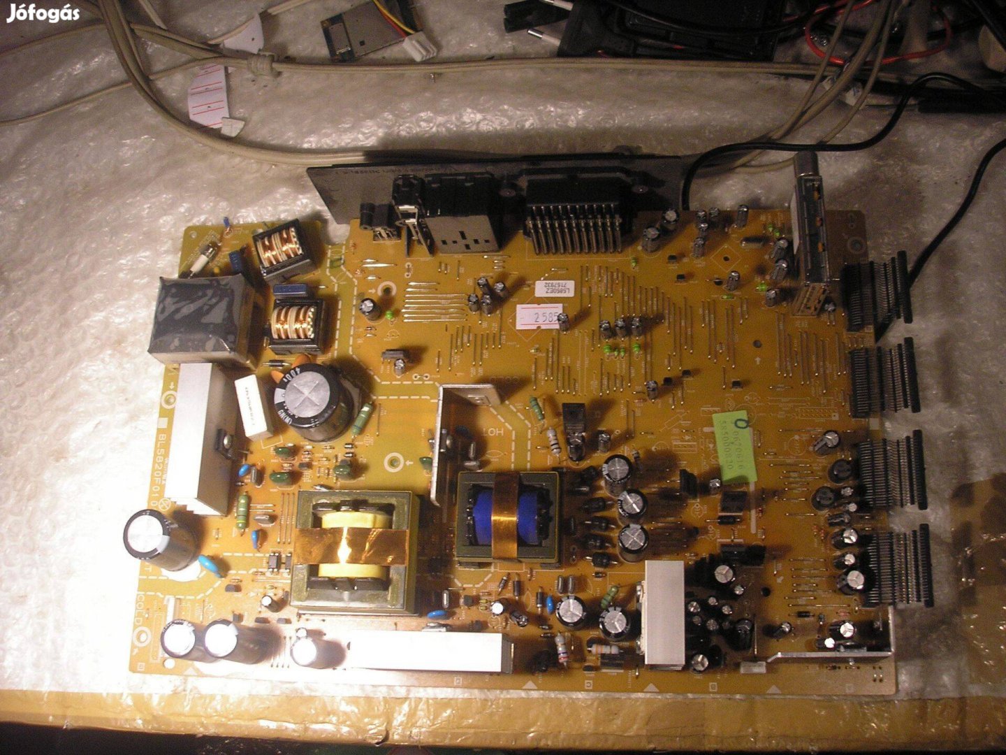 2585 Funai LCD-A2726 27" LCD TV táp tápegység LCD-A3207 L5850EZ 715793