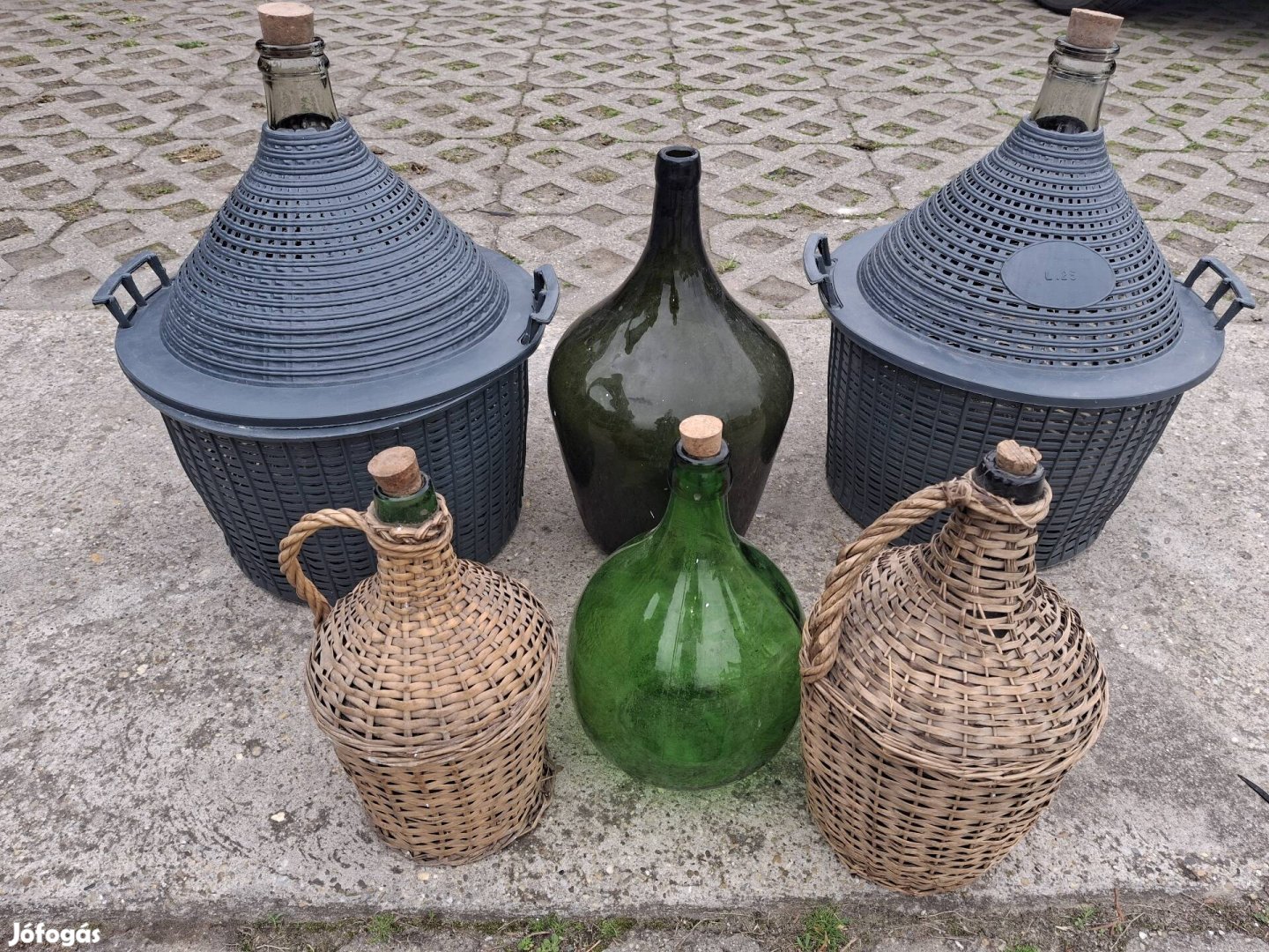 25 L üvegballon,- demizson,bekötött üveg 