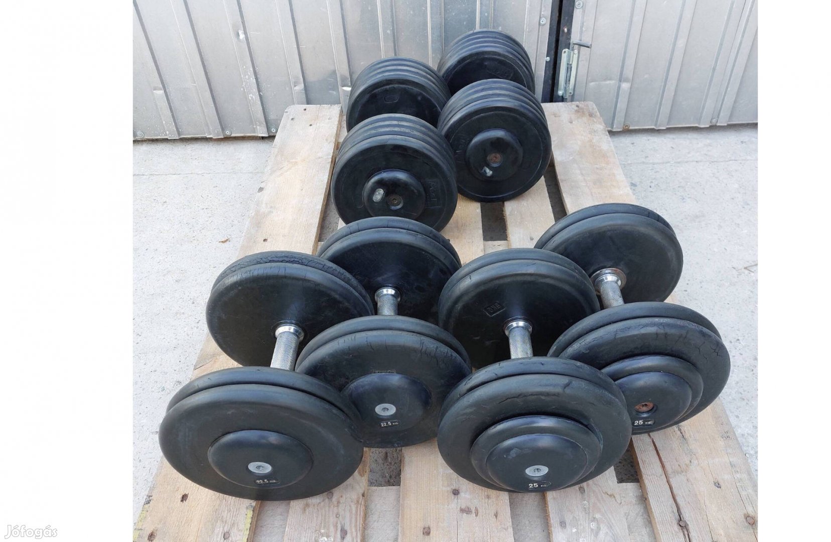 25 kg, 42,5 kg és 45 kg gumírozott egykezes súlyzó párok
