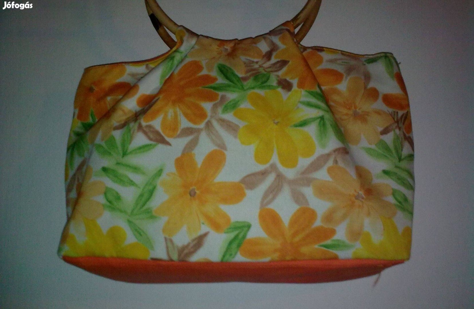 25x23x10 cm sárga virágos-flitteres nyári táska, pakolható