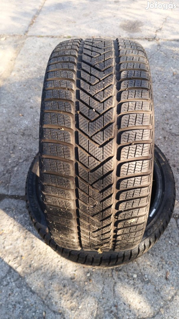 265/35 R21 Pirelli téligumi