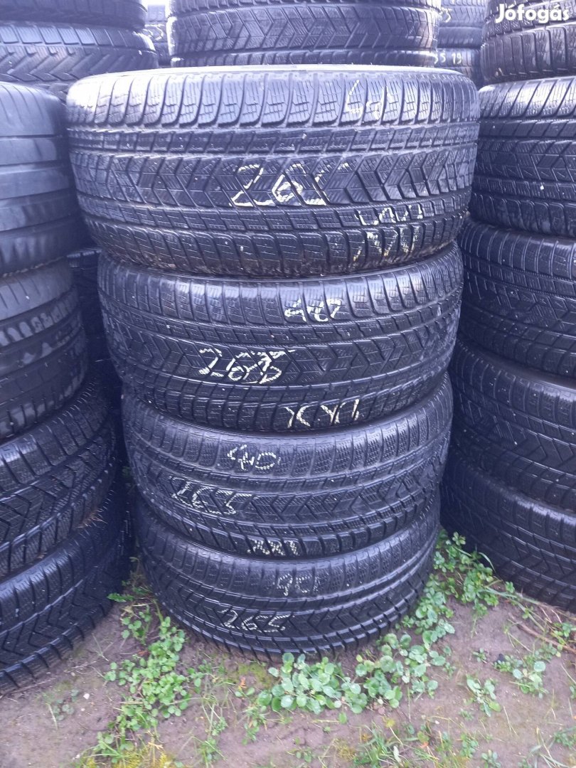 265/40R21 pirelli