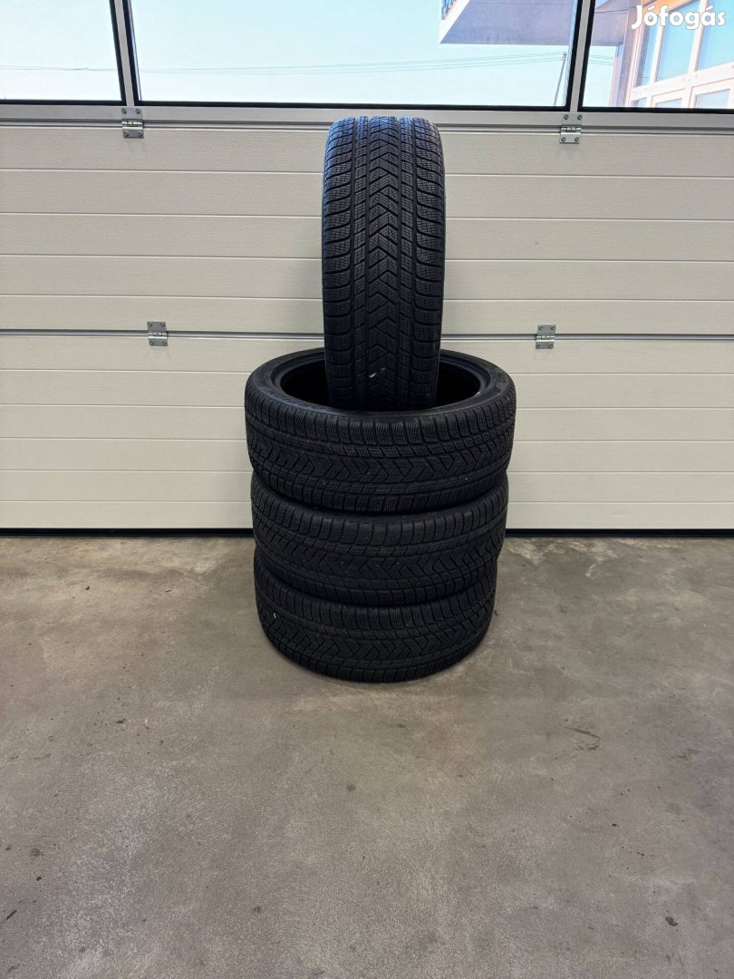 265/40R22 265 40 22 Pirelli Scorpion téli gumi