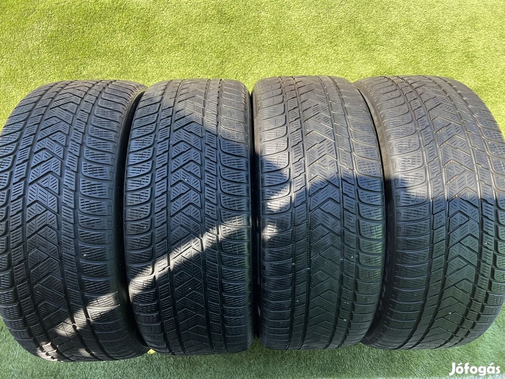 265/45 R21 Pirelli Scorpion téli gumi 5mm