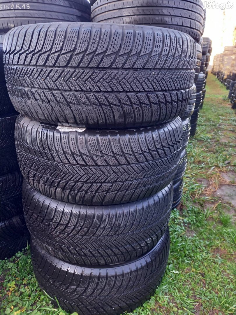 265/50R19 bridgestone téligumi garnitura 
