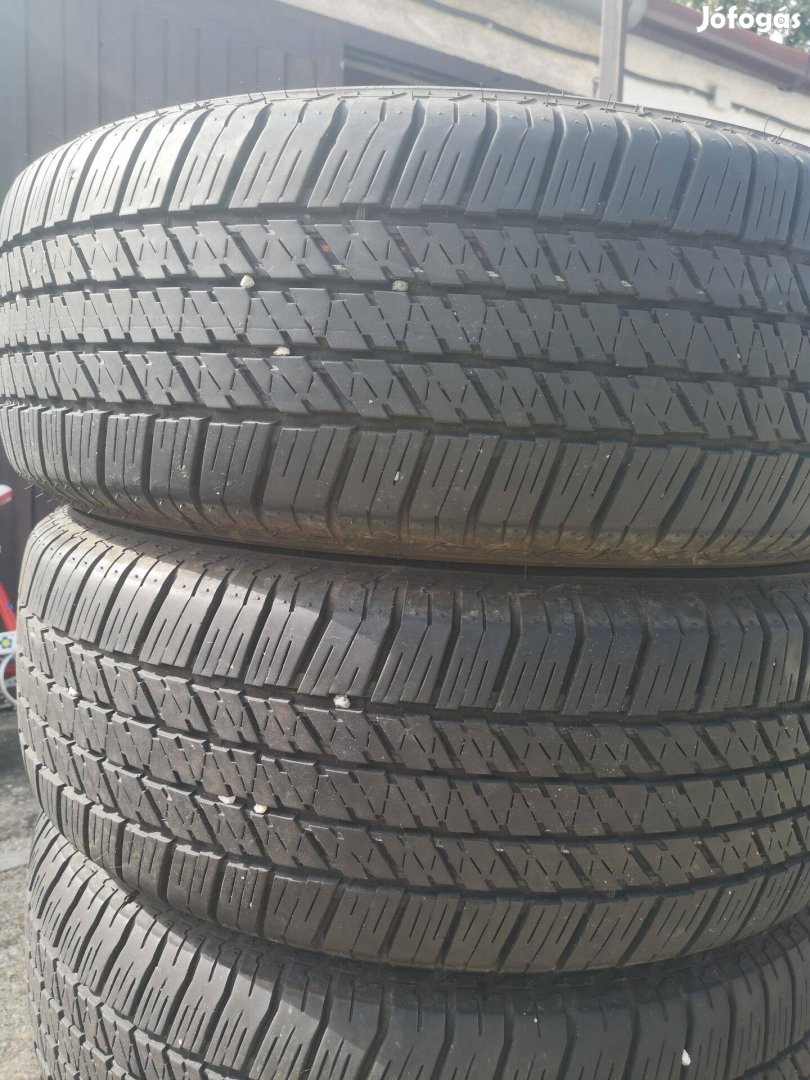 265/60R18 Bridgestone nyárigumik