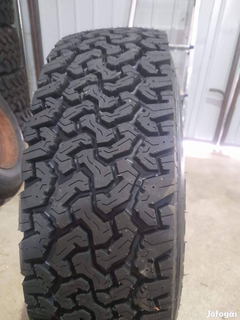265/65R16 AT mintás terepgumi