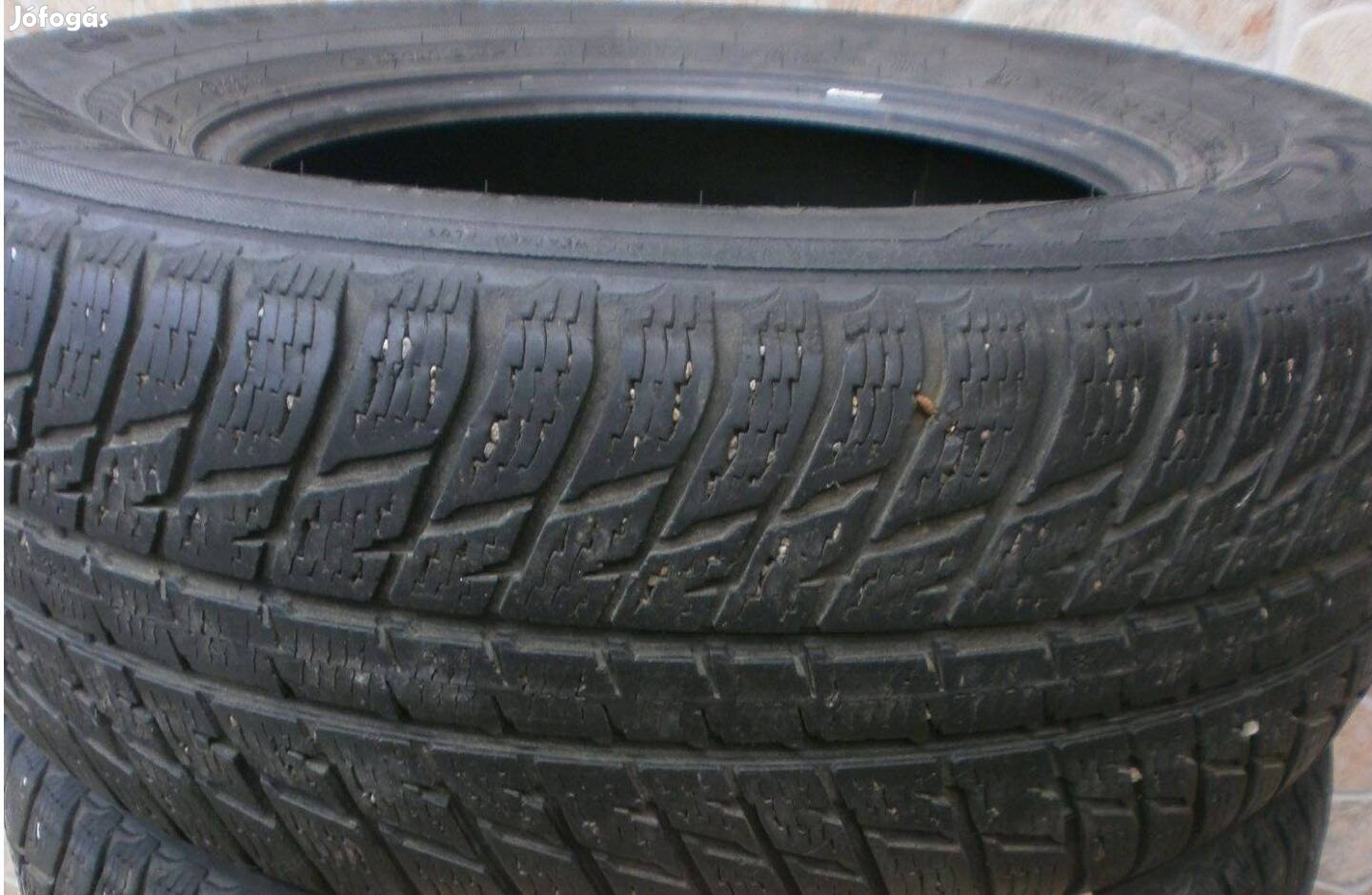 265/65 R17 SUV Nokian téligumi 4 db