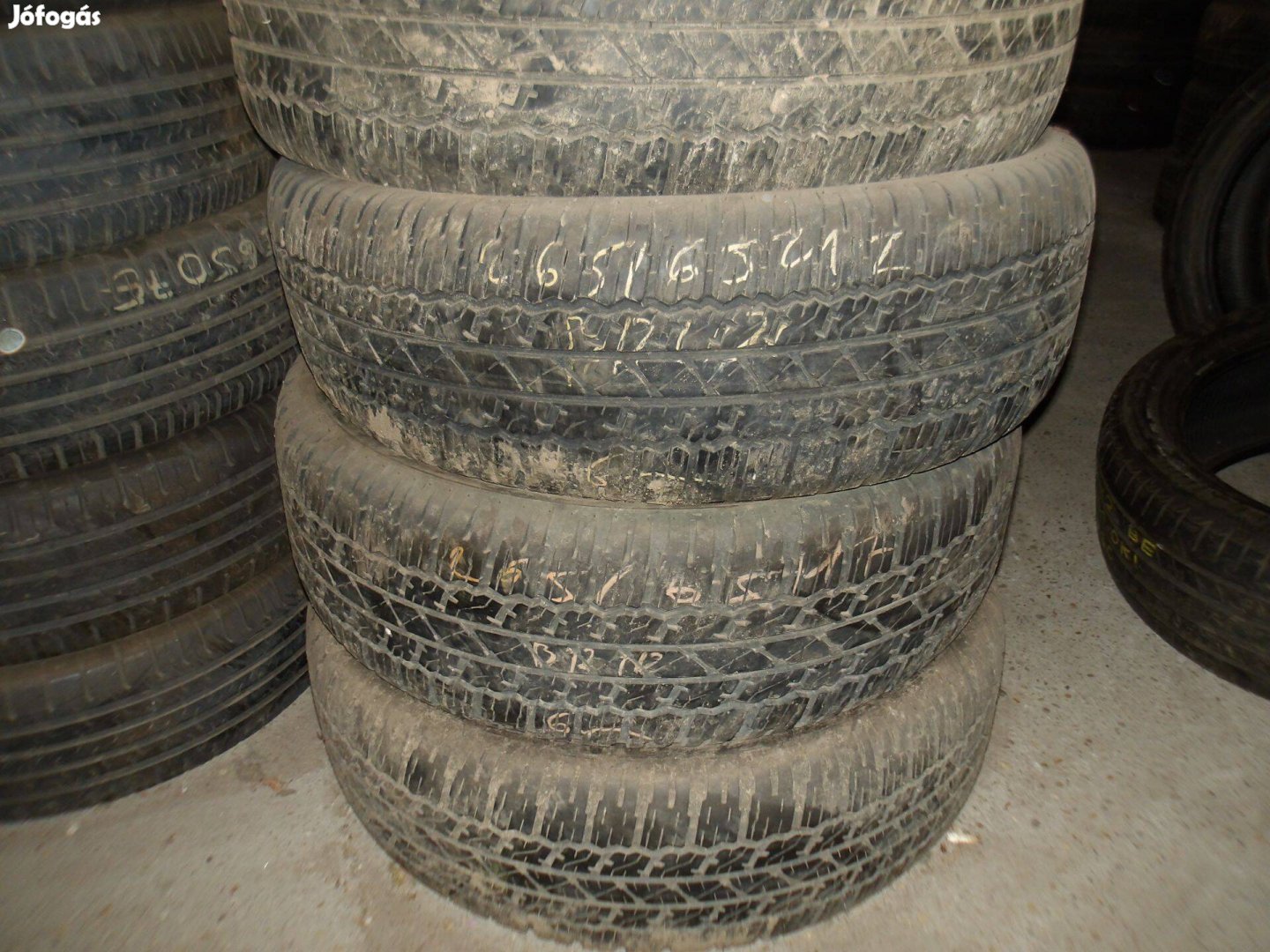 265/65r17 Bridgestone nyári gumi ajándék szereléssel