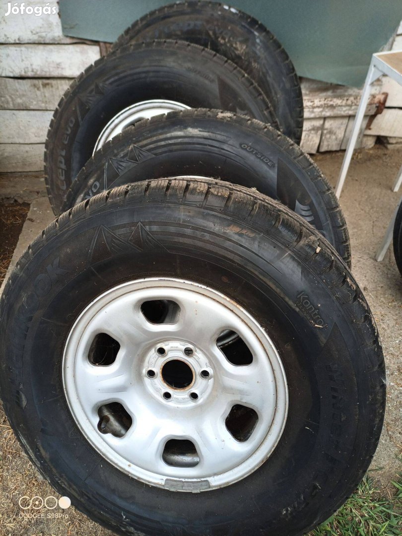 265/70 R16 Hankook Winterstar garnitúra felnivel