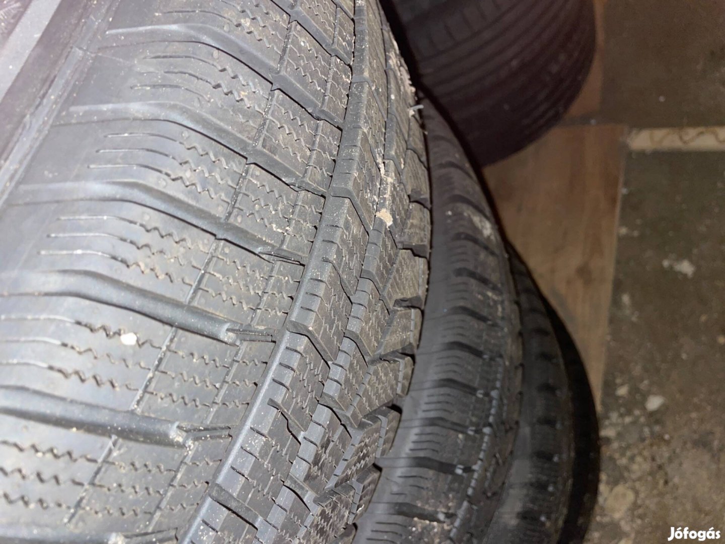 265/70 R16 Hankook téli gumi Jeep felni