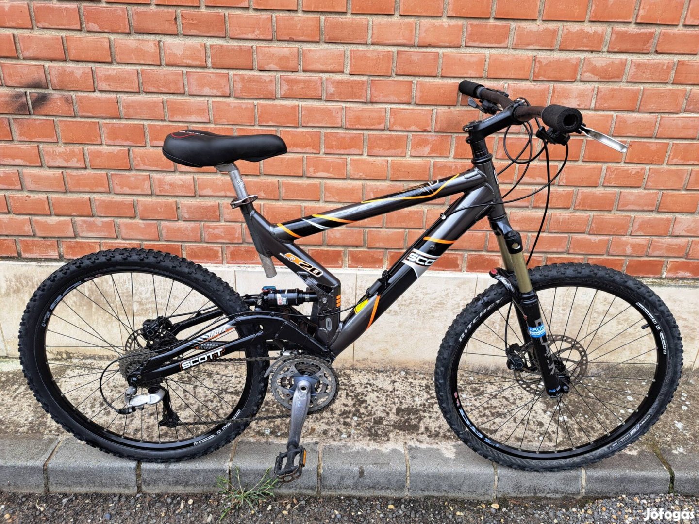 26 Scott fx 20 aluváz Enduro rock shox hidro 