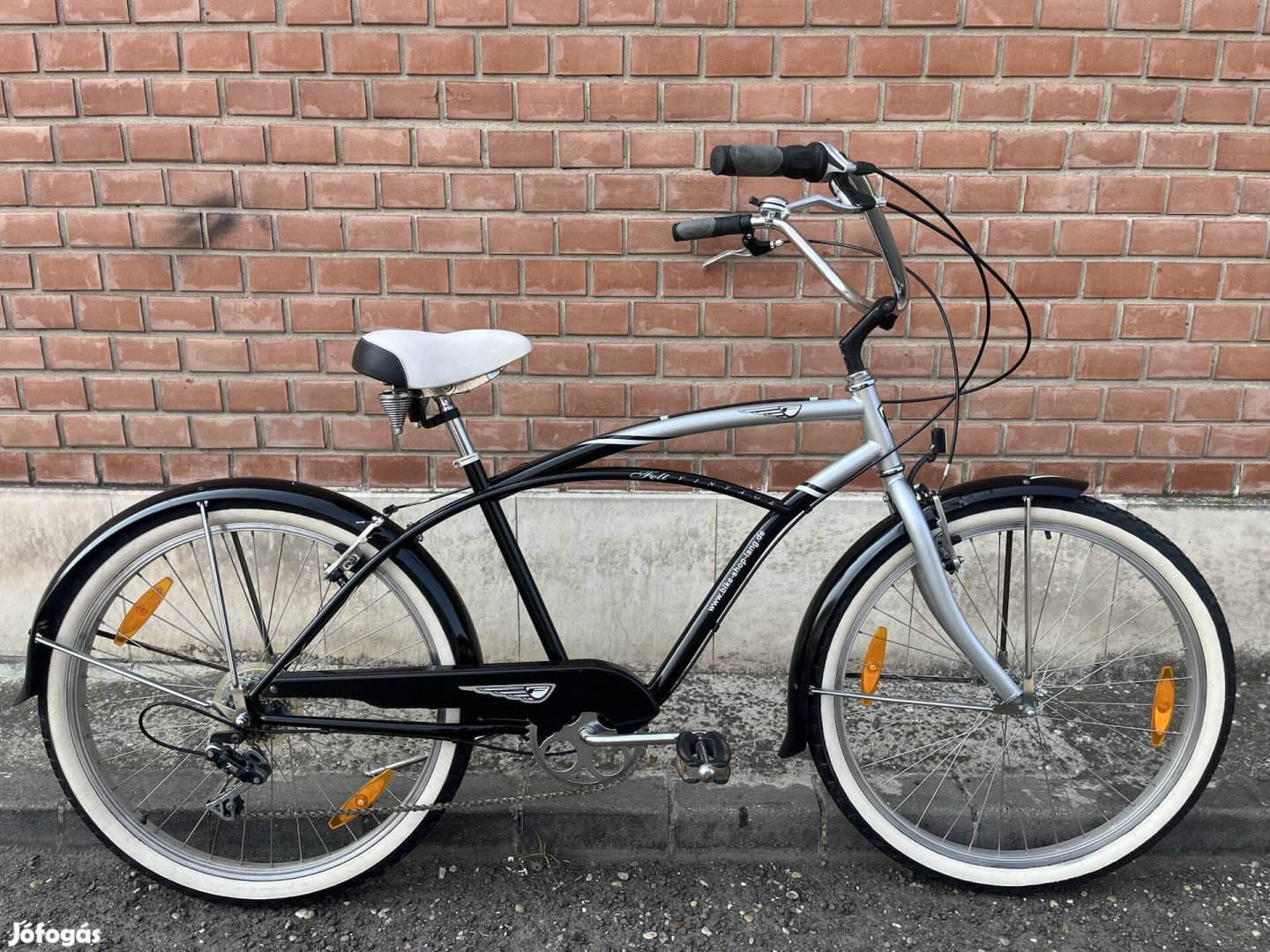 26" Felt Cruiser elado