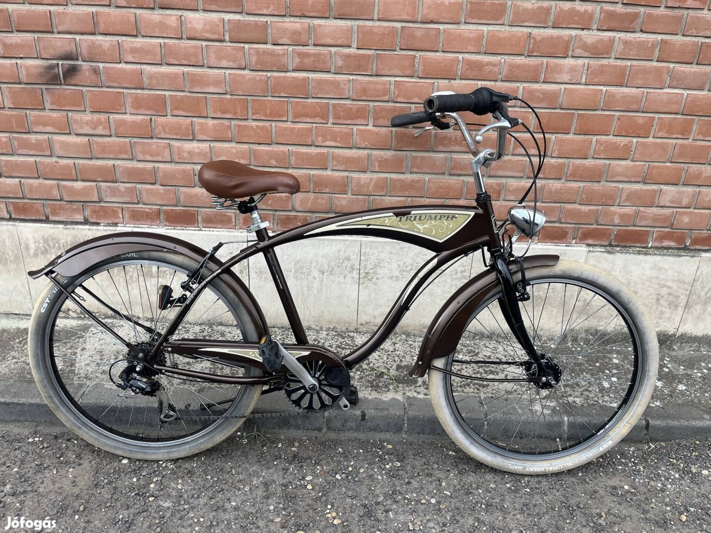 26" Truimph Cruiser elado