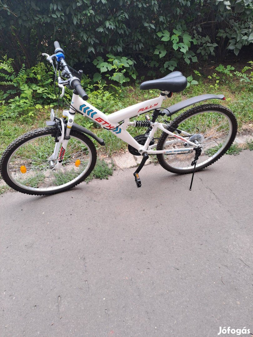 26" összteleszkópos MTB kerékpár