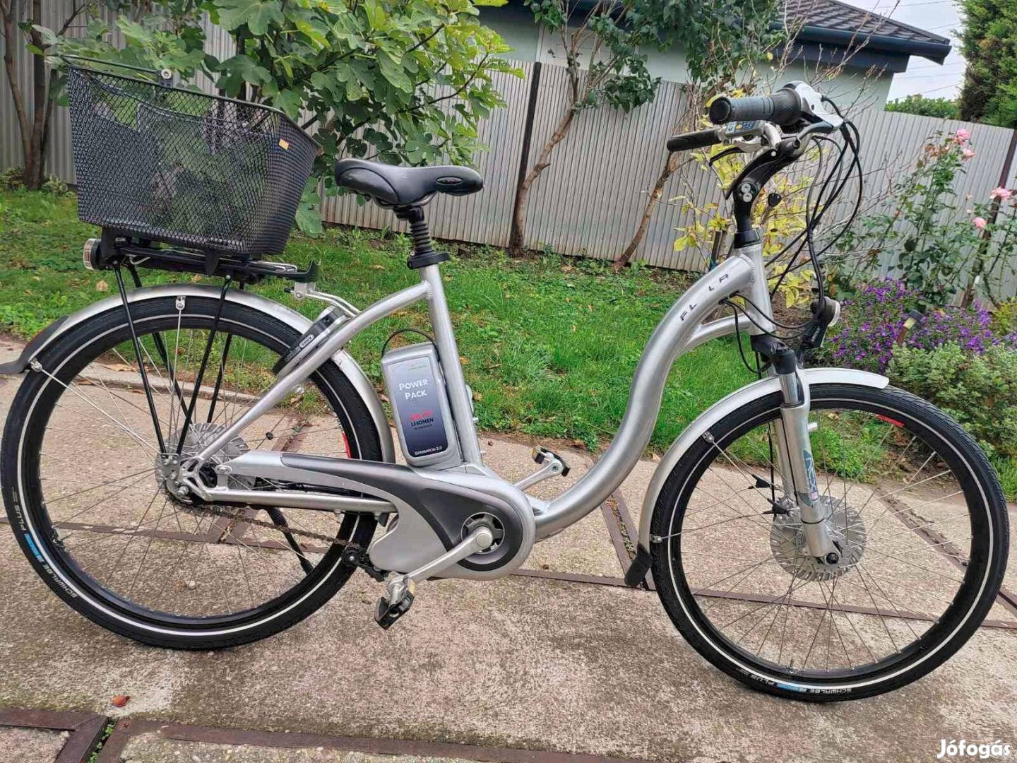 26-os Flyer aluvázas elektromos ebike pedelec trekking kerékpár