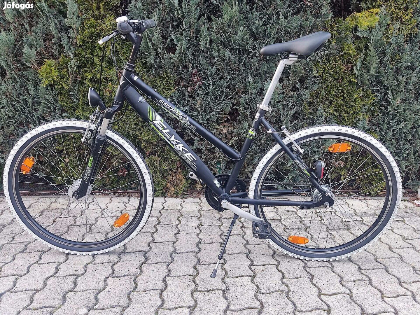 26-os, agyváltós, agydinamós bicikli kerékpár - Egyedi