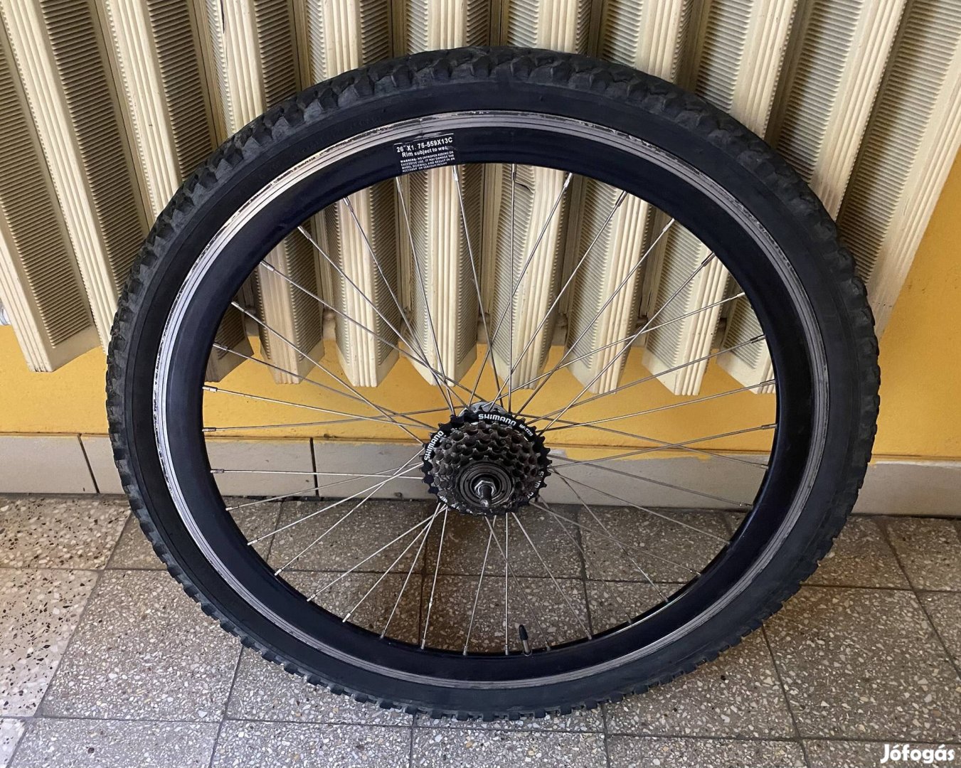 26-os hátsó kerék