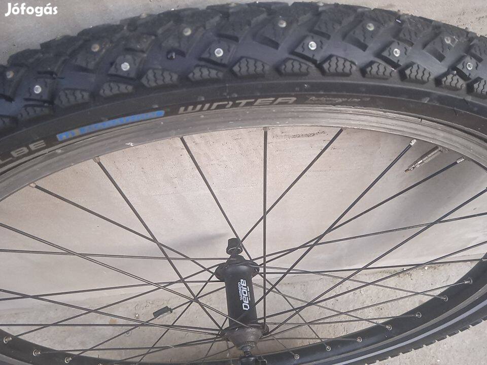 26-os kerékszett, Schwalbe Maraton Winter - újszerű gumikkal,
